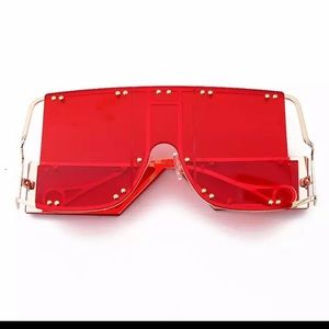 Square fashion sunglasses